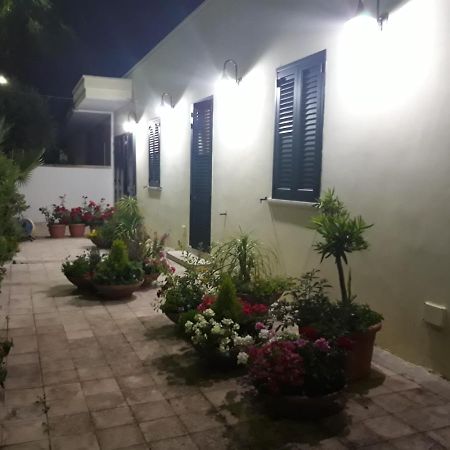 Monolocale Da Anna Apartment ปอร์โตเชซาเรโอ ภายนอก รูปภาพ